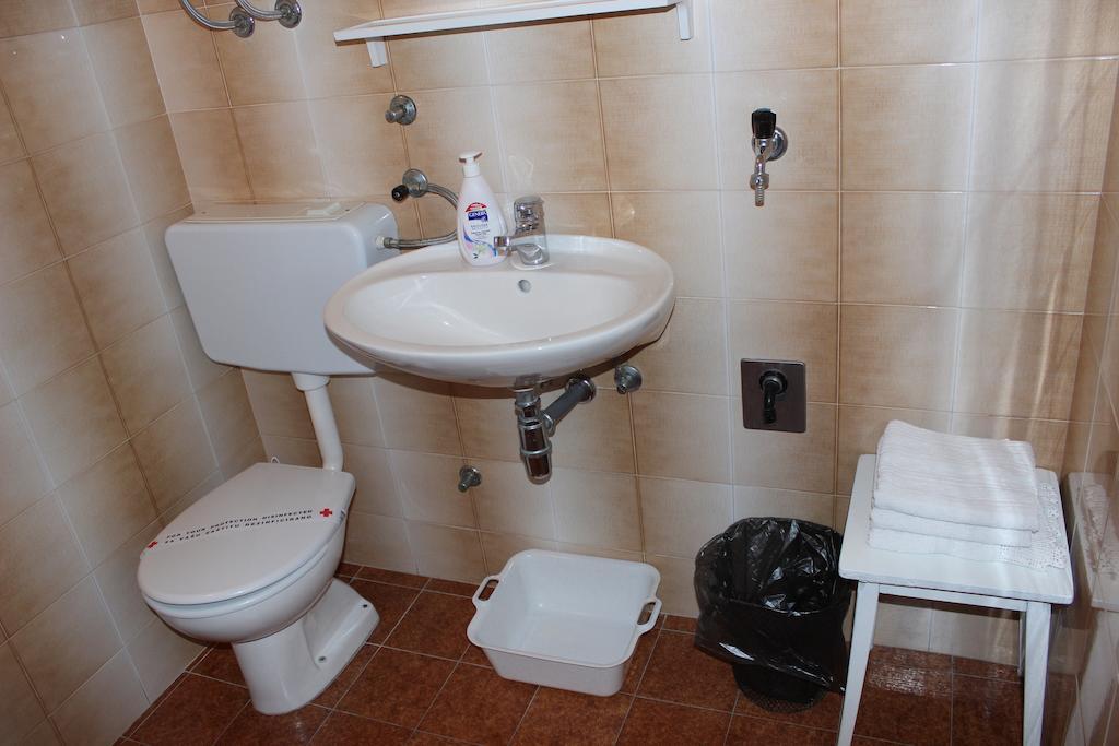 Apartments Petrada オミシュ 部屋 写真
