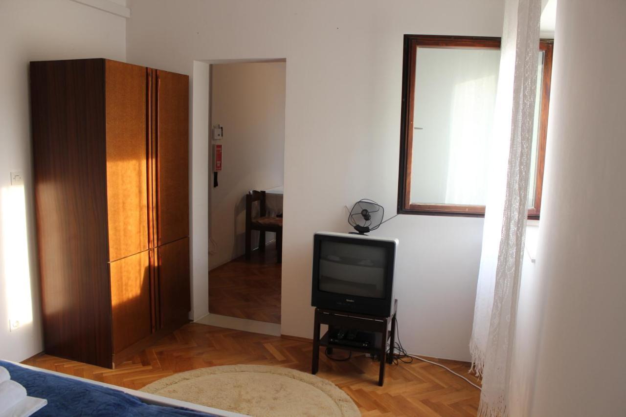 Apartments Petrada オミシュ 部屋 写真