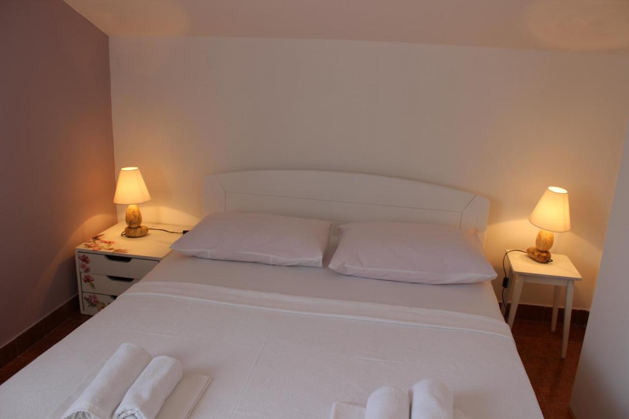 Apartments Petrada オミシュ 部屋 写真